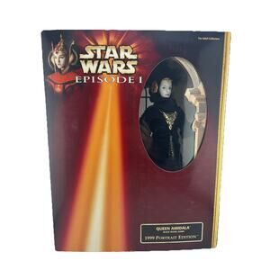 Star Wars Episode 1 1999 Portrait Edition Queen Amidala Black Travel Gown